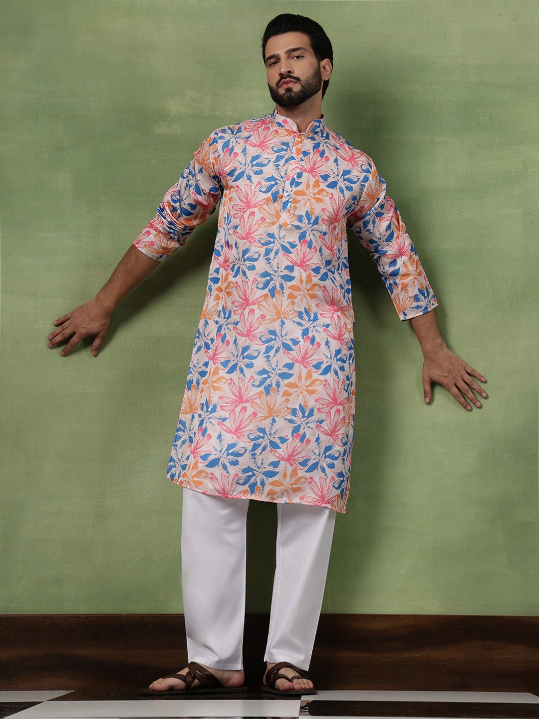 Men's Cotton Multicolor Bold Floral Print White Kurta With Pyjama - Image 5