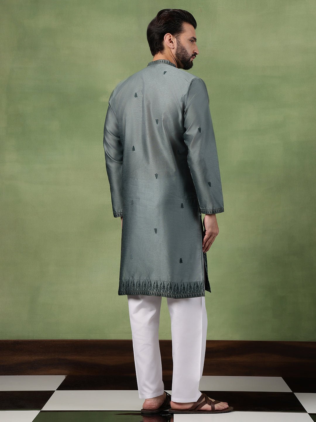 Men’s Jacquard Silk Embroidered Leaf Daman Green Kurta with Pyjama - Image 4