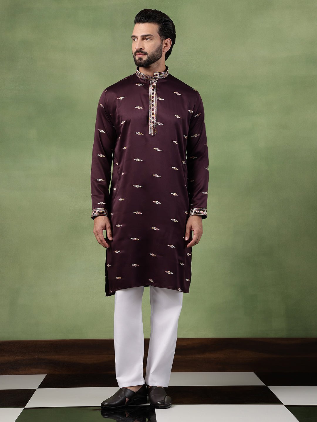 Men's Cotton Embroidered Ethnic Motif Wine Kurta With Pyjama