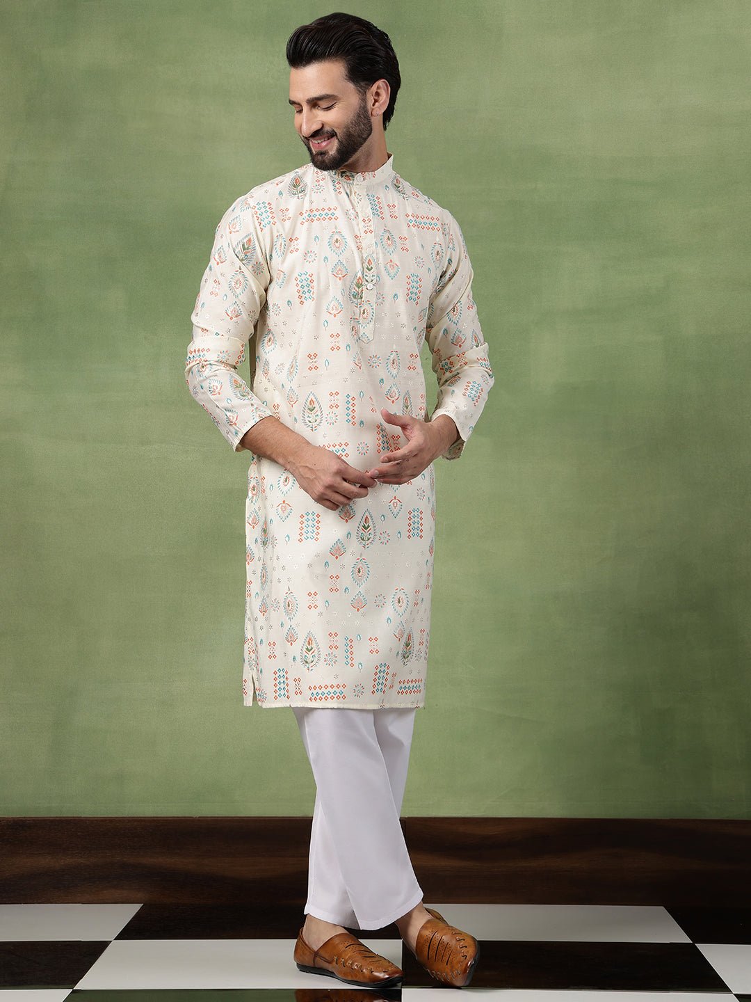 Men’s Cotton Cream Kurta with Traditional Foil Print Motifs - Image 4