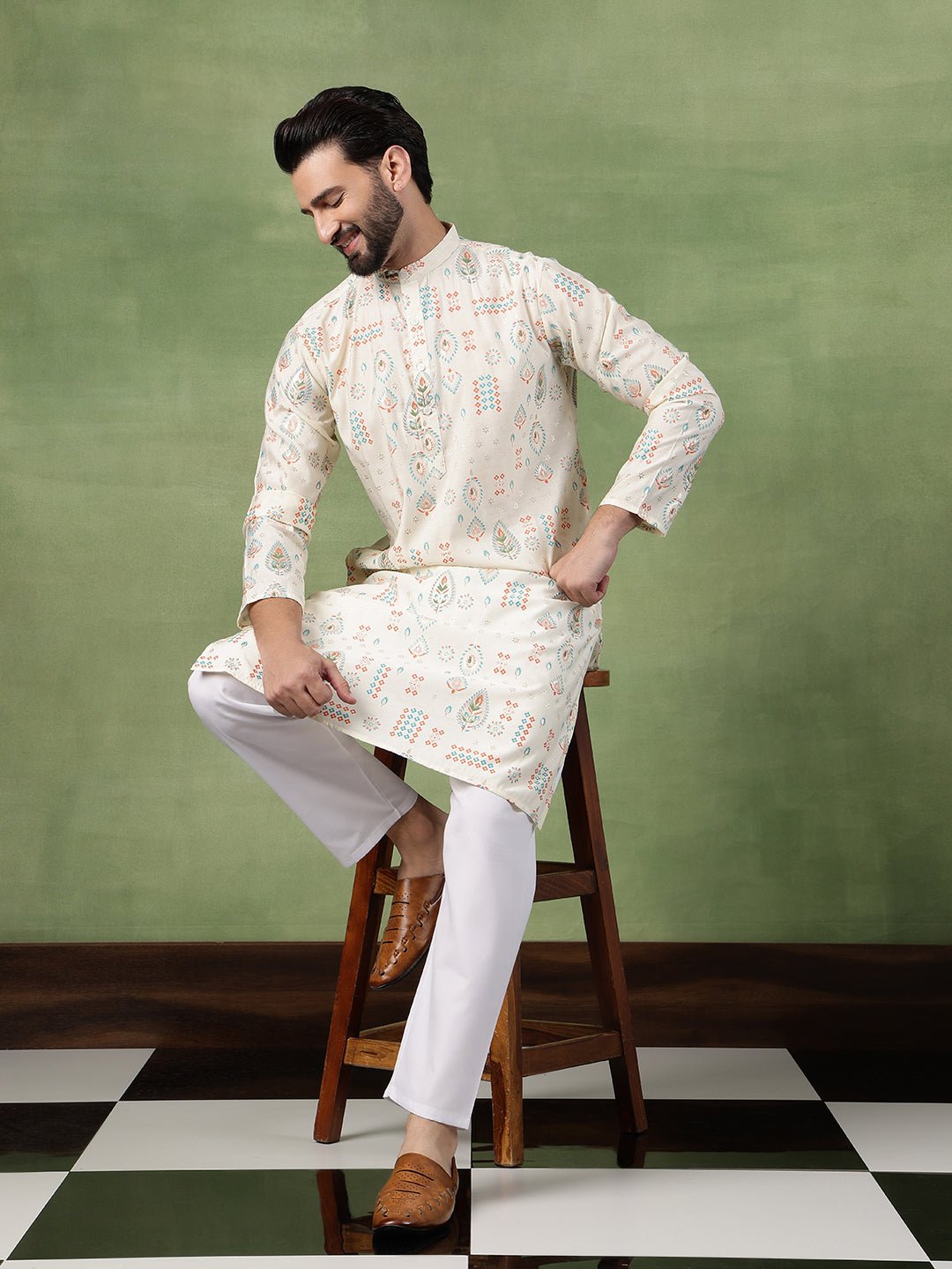 Men’s Cotton Cream Kurta with Traditional Foil Print Motifs - Image 6